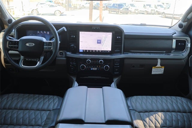 2025 Ford Super Duty F-350 Platinum DRW