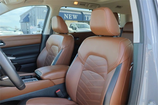 2022 Nissan Pathfinder Platinum