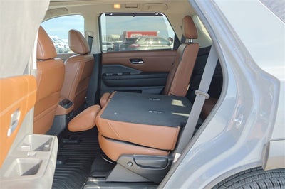 2022 Nissan Pathfinder Platinum