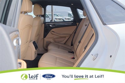 2018 Porsche Macan Base