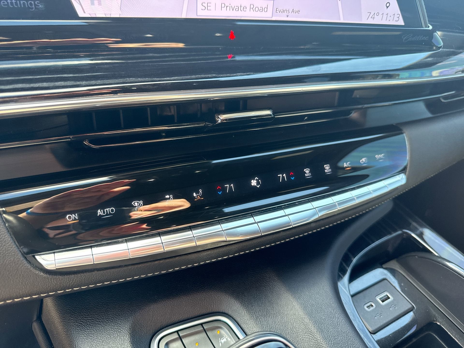 2023 Cadillac Escalade Sport