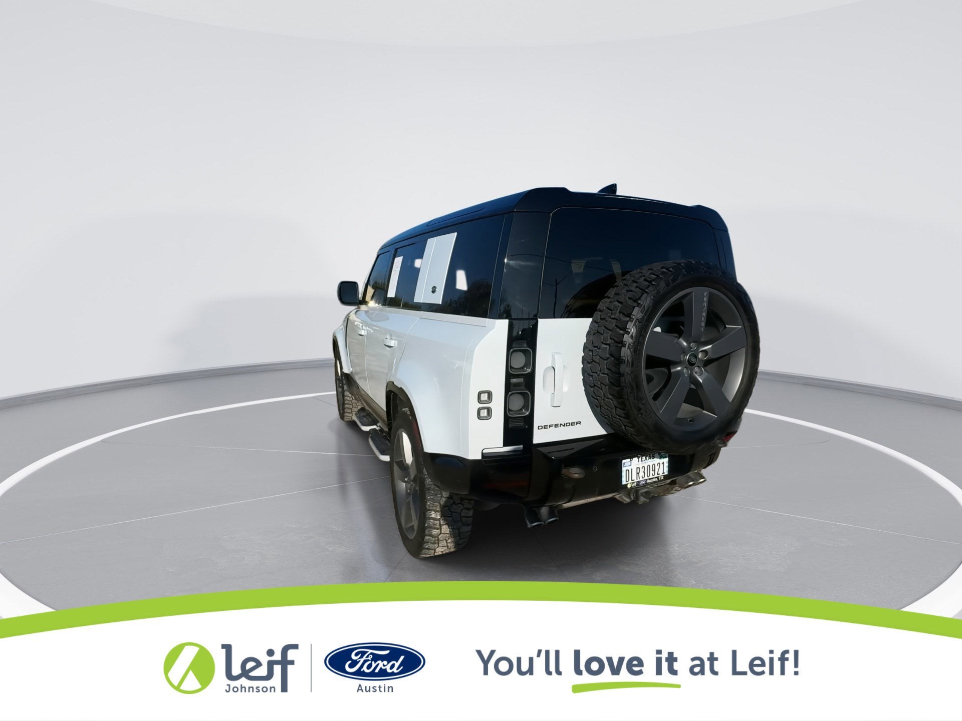 2023 Land Rover Defender 110 V8