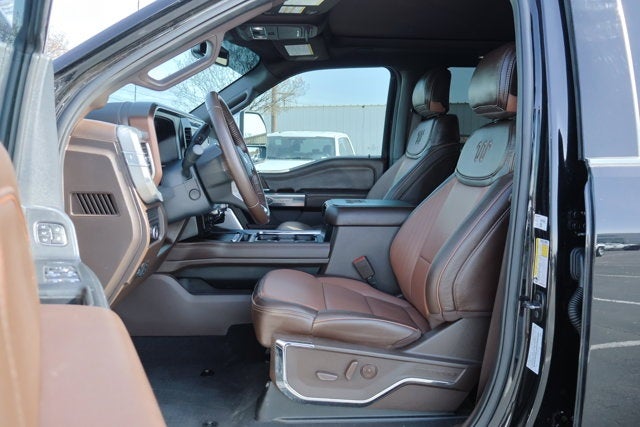 2025 Ford Super Duty F-450 King Ranch DRW