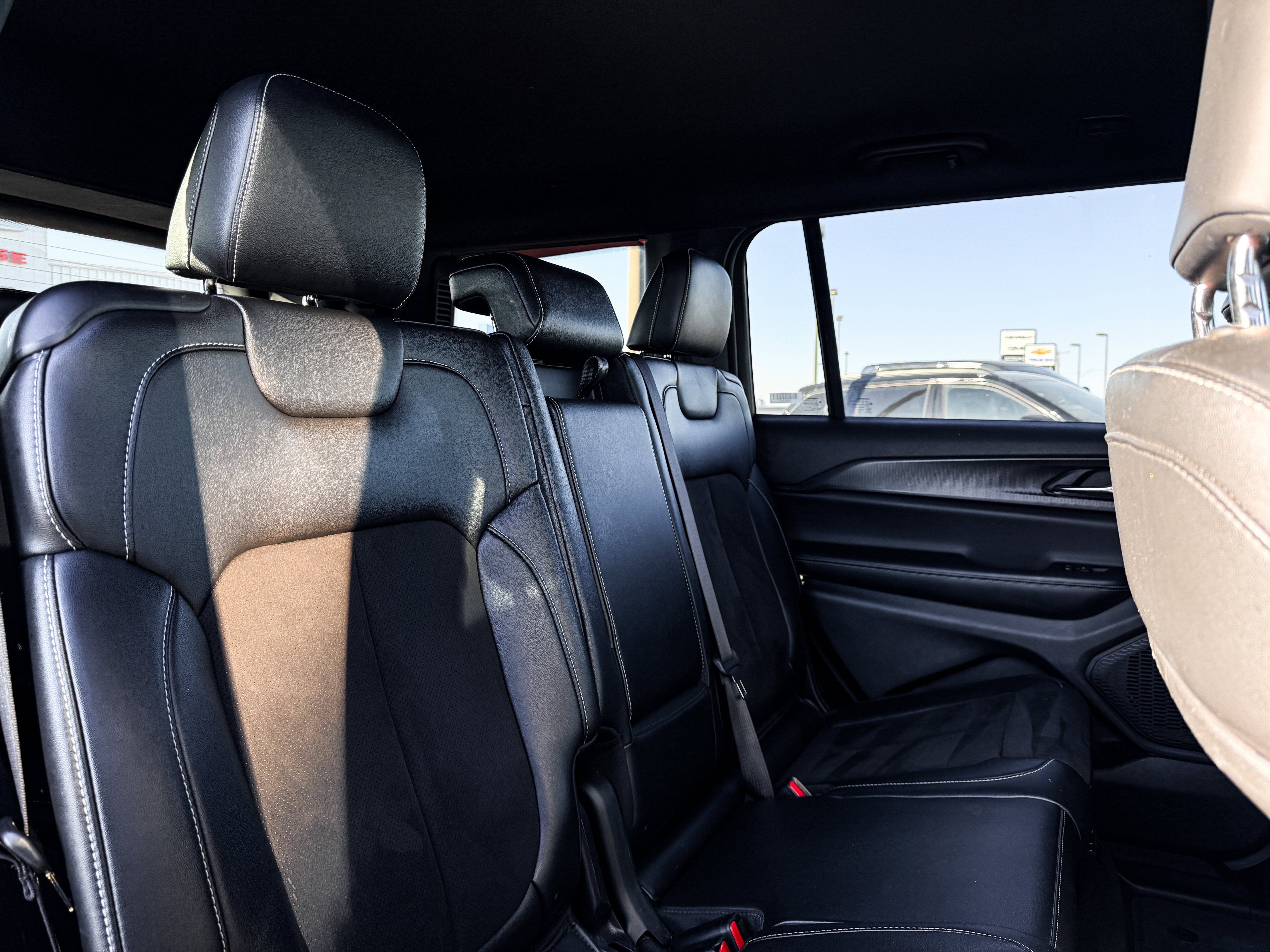 2024 Jeep Grand Cherokee L Altitude 4x4