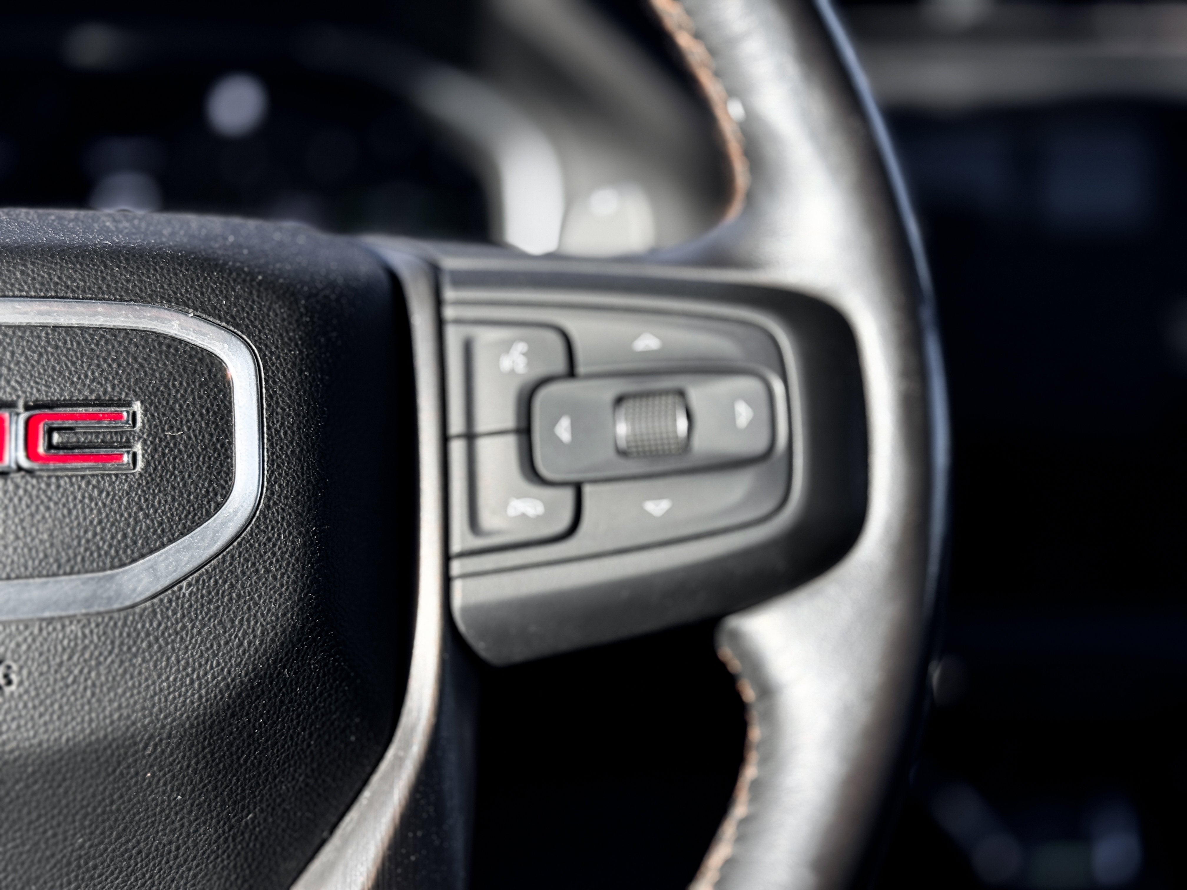 2022 GMC Sierra 1500 4WD Crew Cab Short Box AT4