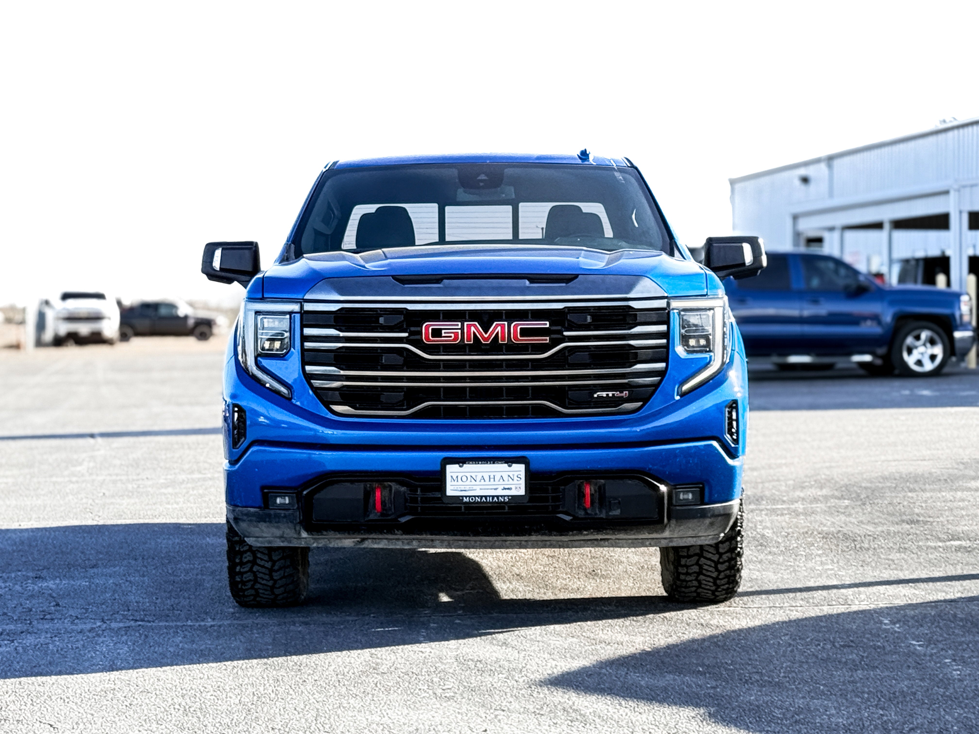 2022 GMC Sierra 1500 4WD Crew Cab Short Box AT4