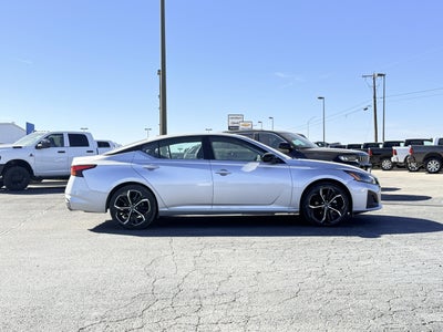 2024 Nissan Altima SR FWD