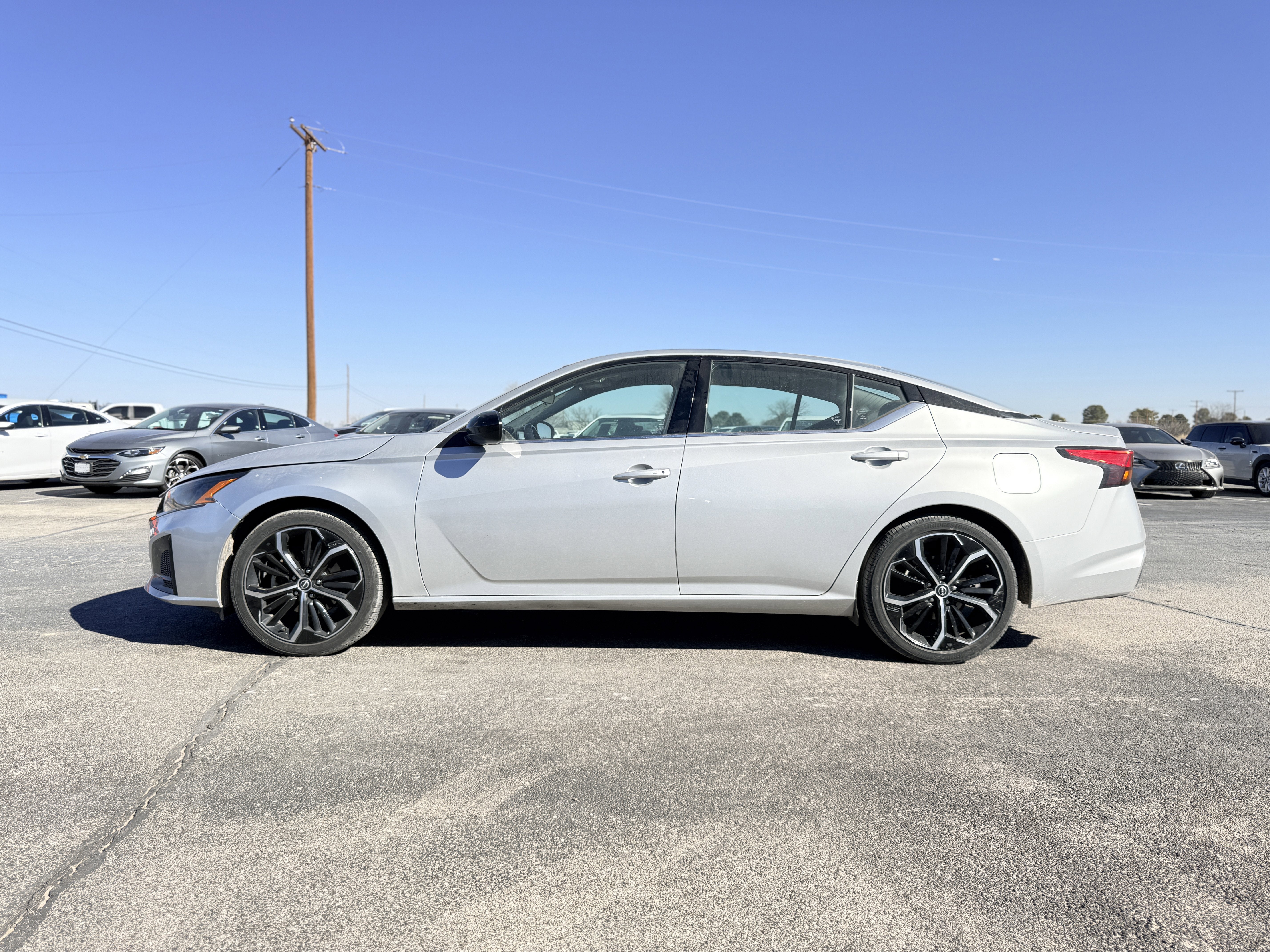 2024 Nissan Altima SR FWD